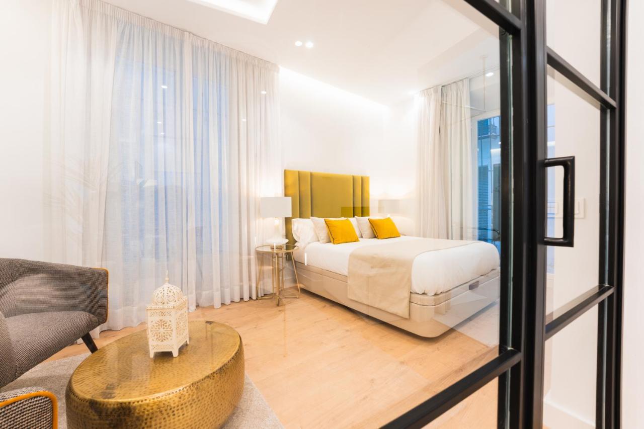 Debambu Suites Malaga Ngoại thất bức ảnh