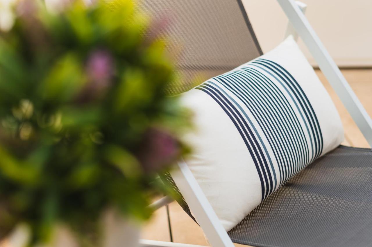 Debambu Suites Malaga Ngoại thất bức ảnh