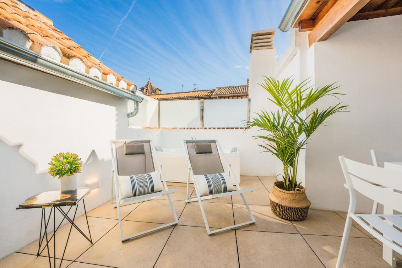 Debambu Suites Malaga Ngoại thất bức ảnh